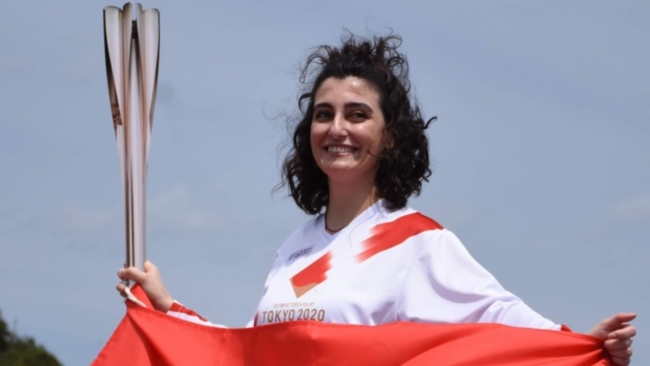 Olimpiyat meşalesini Türk vatandaşı taşıdı
